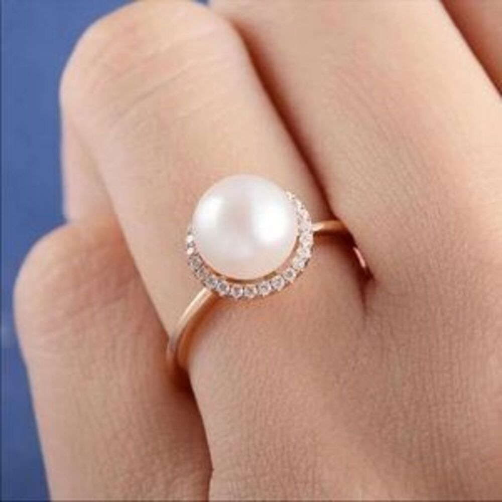 New Round Cut Rose Gold Pearl Diamond Ring